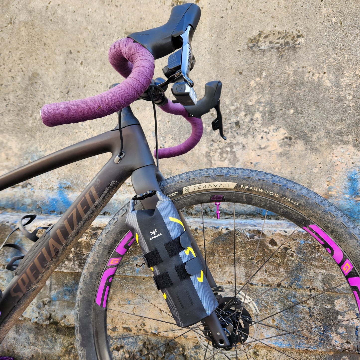 Newbaums Cloth Bar Tape (Single Roll)