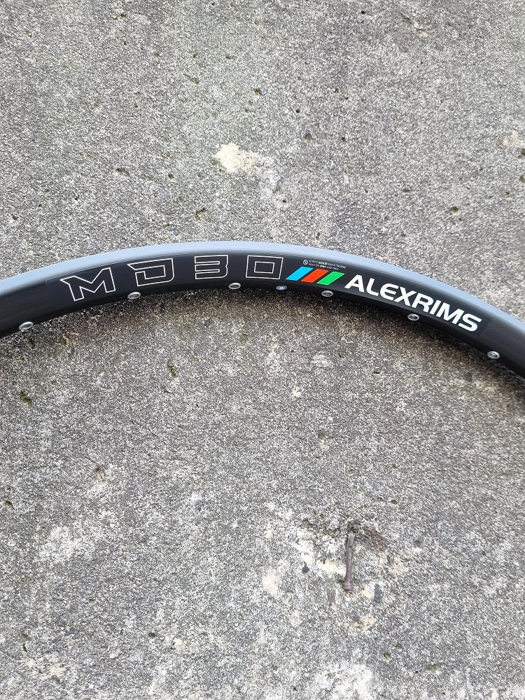 WHEEL - 29er Alex MD30 32H P/j Black Rim, 30mm internal rim , FRONT DYNAMO 15mm T/A (110mm OLD) 6 Bolt Disc