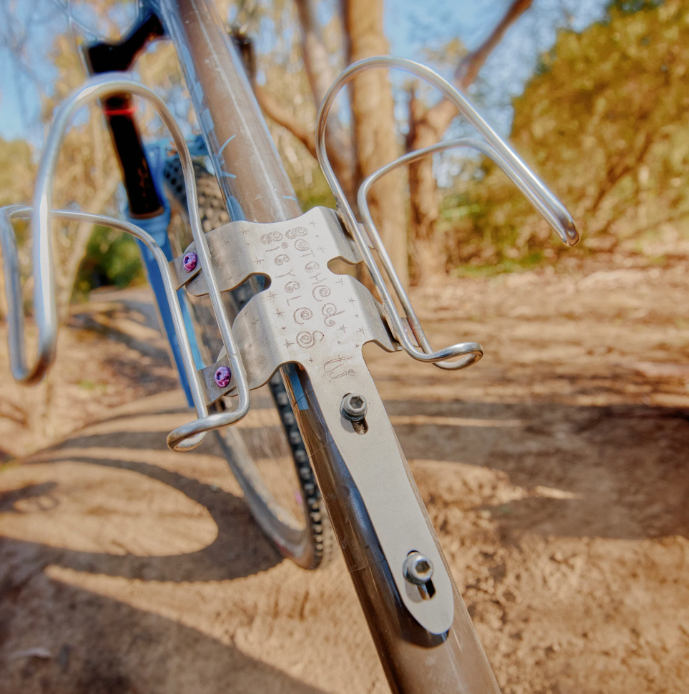 Botched Bikes Dragonfly Cage (titanium)
