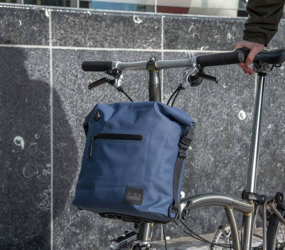 Brompton Borough Waterproof Bag in Navy