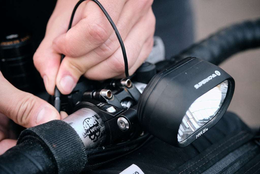 Supernova M99 DY Pro Dynamo Light (with high beam function) Black
