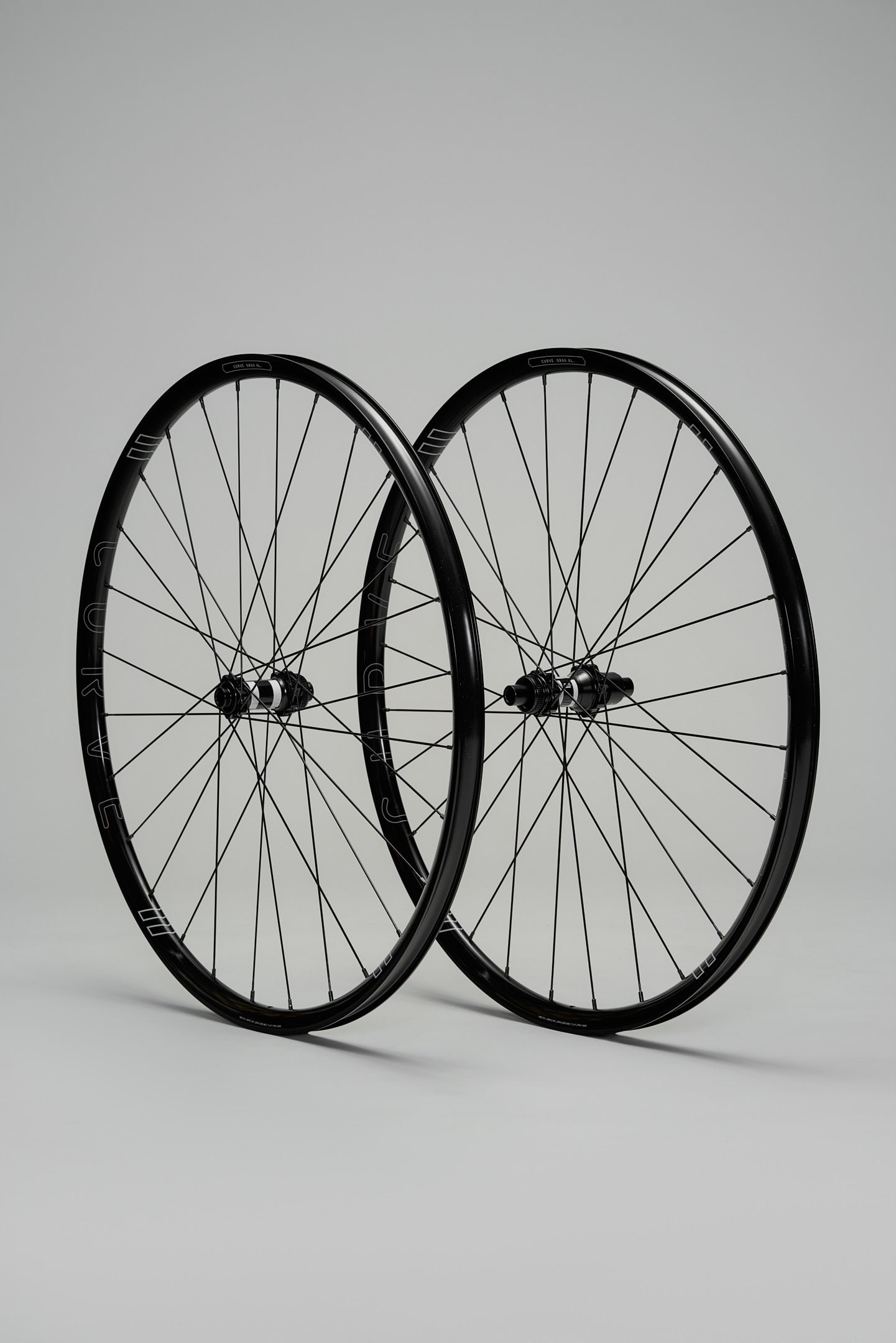 Curve Grav AL. Wheelset 28H 650B 12/142 XD