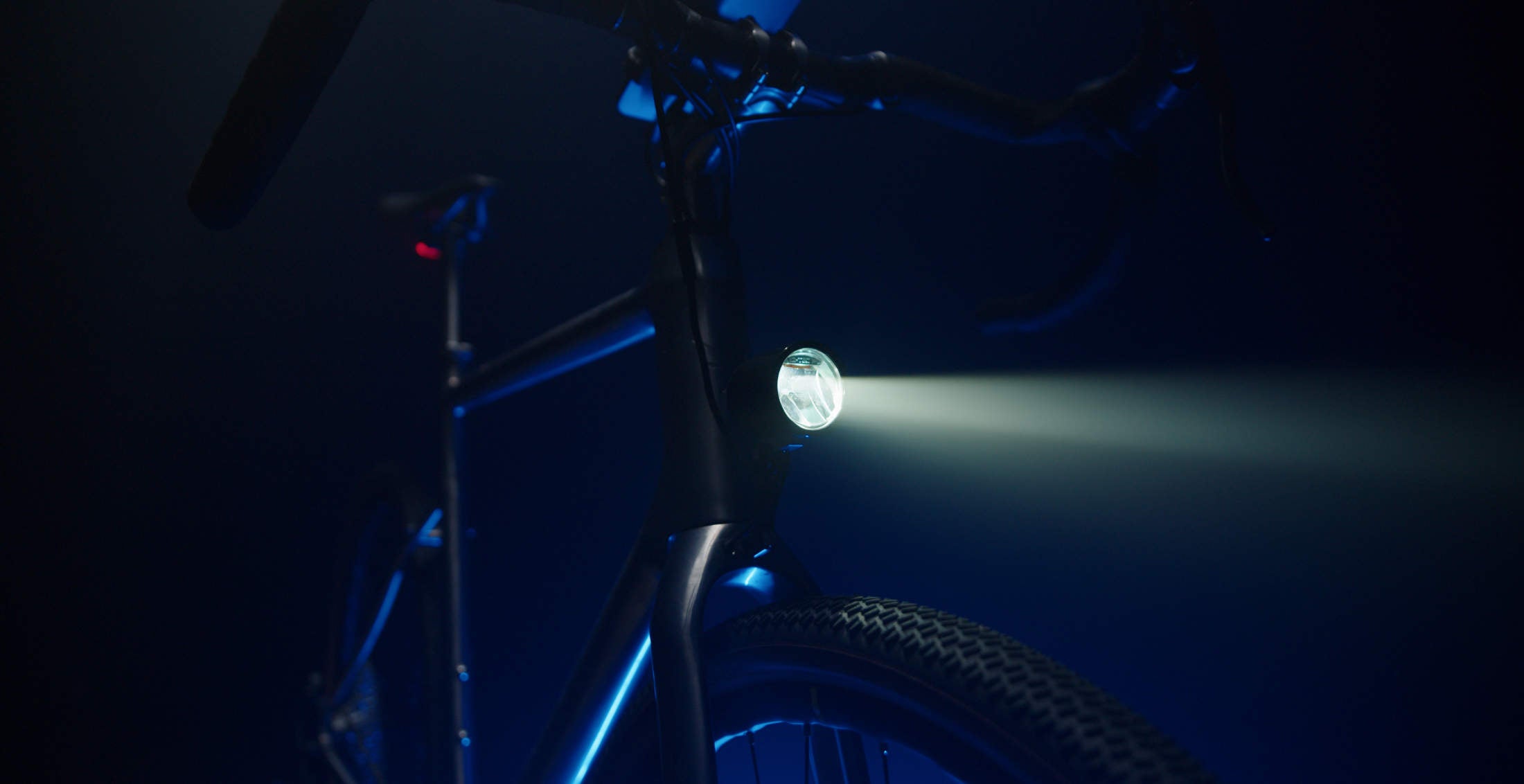 SON Ladelux Headlight w/ High Beam, USB Charging Function (Black)