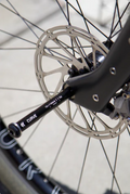 Curve Relaxle (special thru-axle with rack mount)