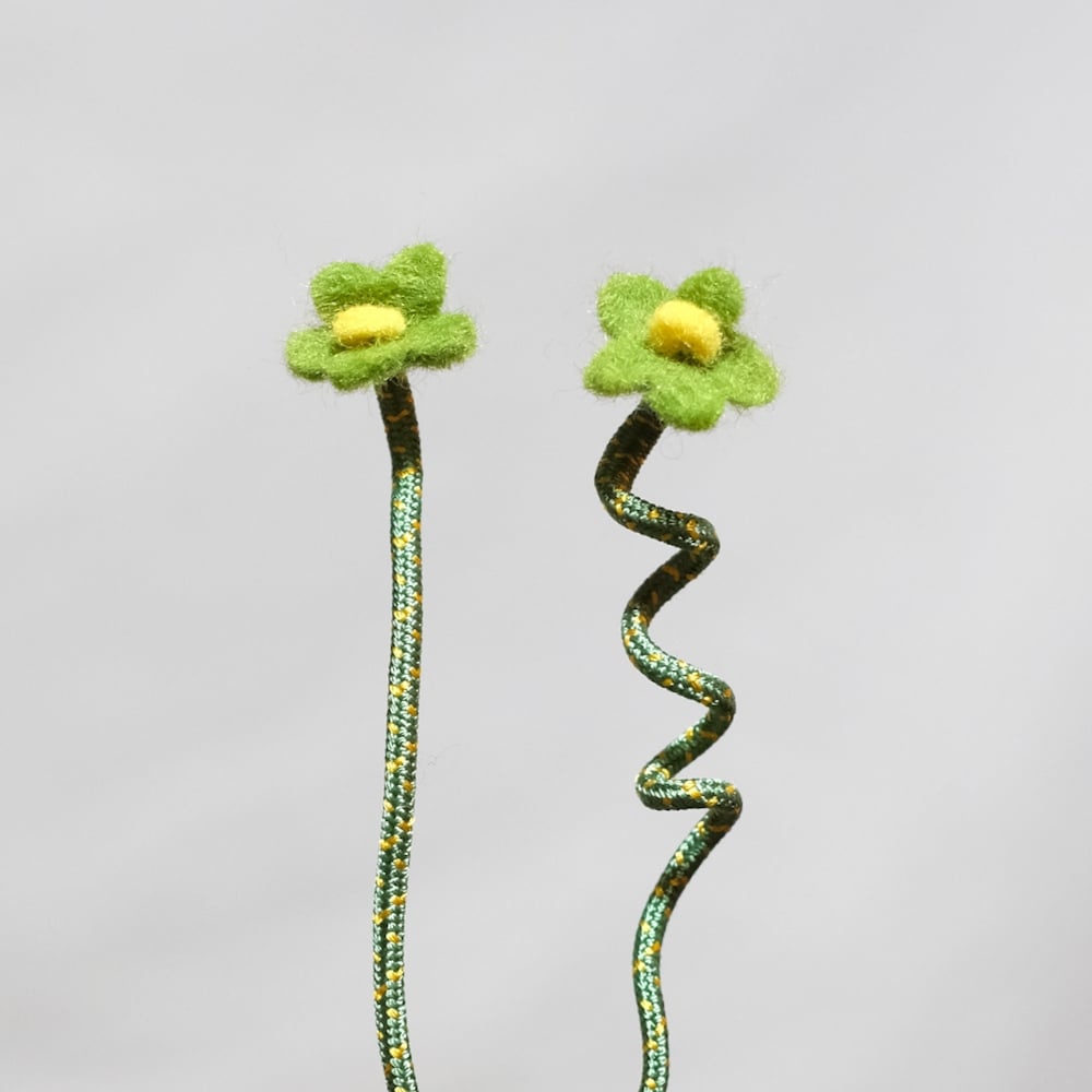 Ghooost Twist Flower