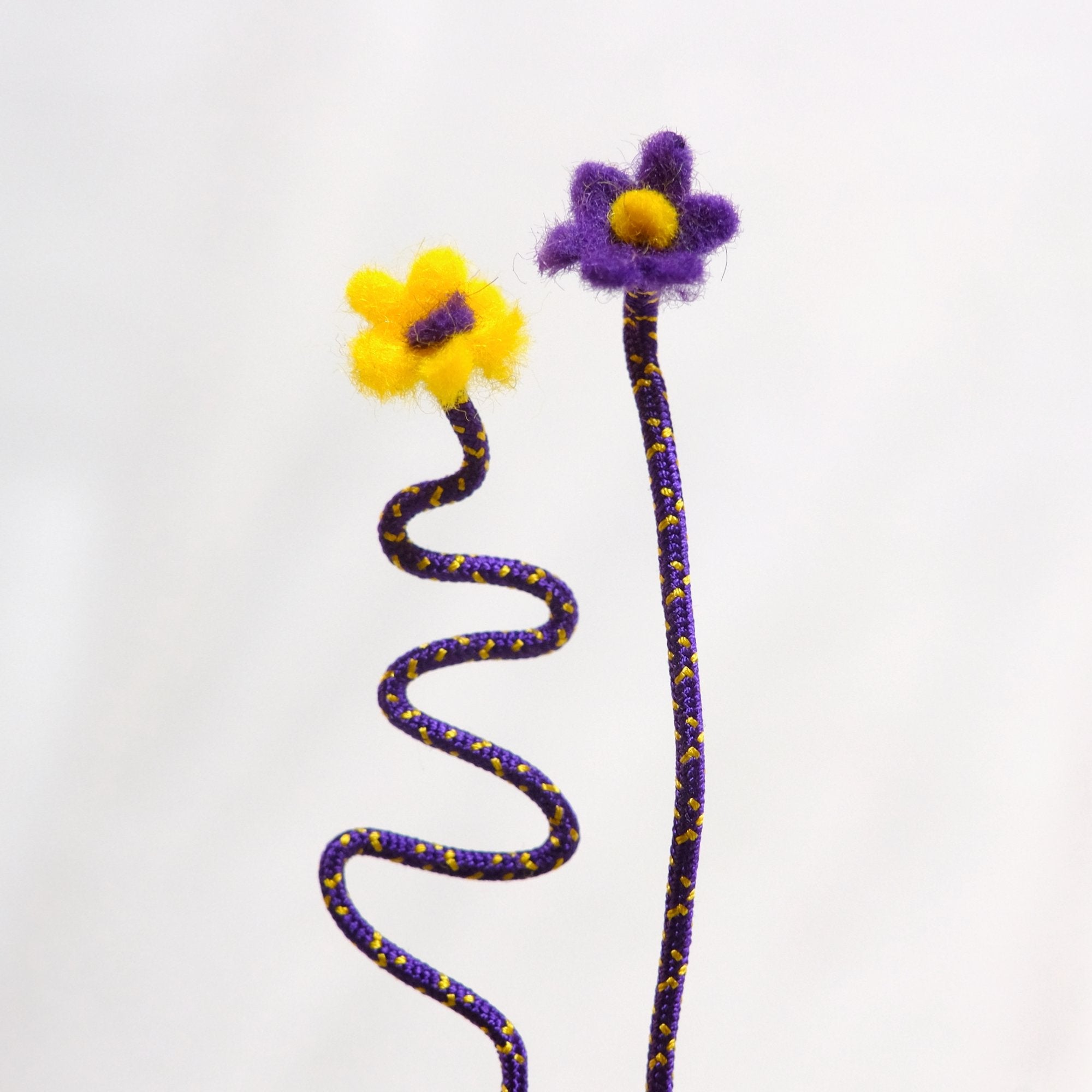 Ghooost Twist Flower